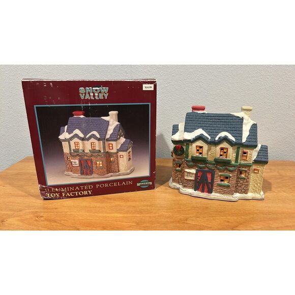 Vintage Illuminated Porcelain Toy Factory Christmas Village SnowValley No light - Picture 1 of 6